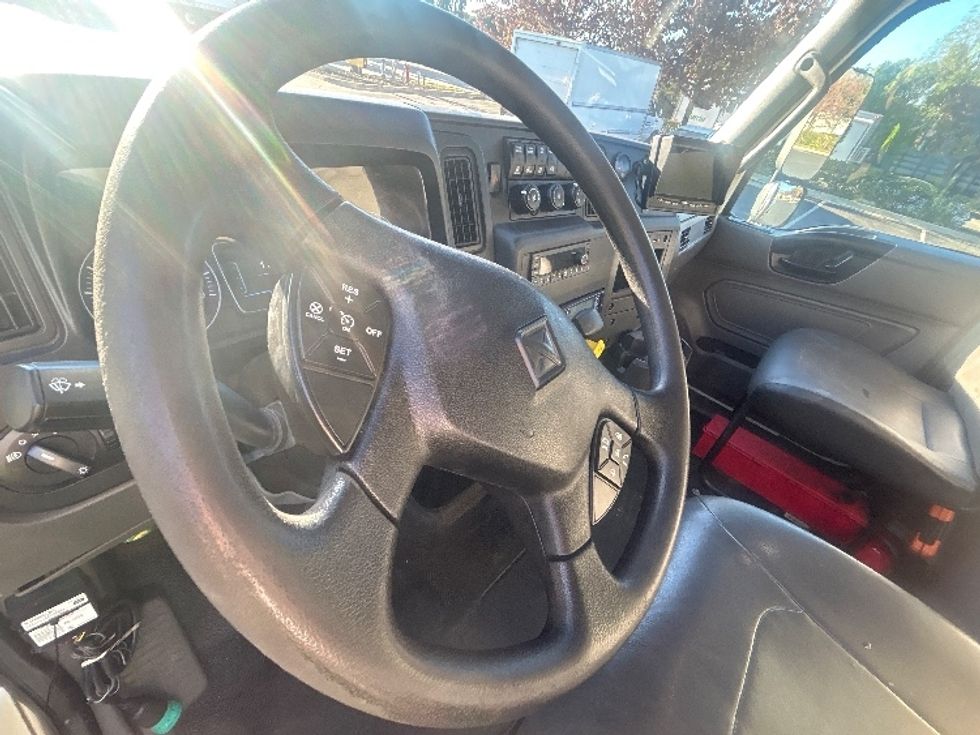 Refrigerated Truck-Light and Medium Duty Trucks-International-2022-MV607-Sun Valley-CA-116,703\n\t\tmiles-$ 67,750 - Image 17