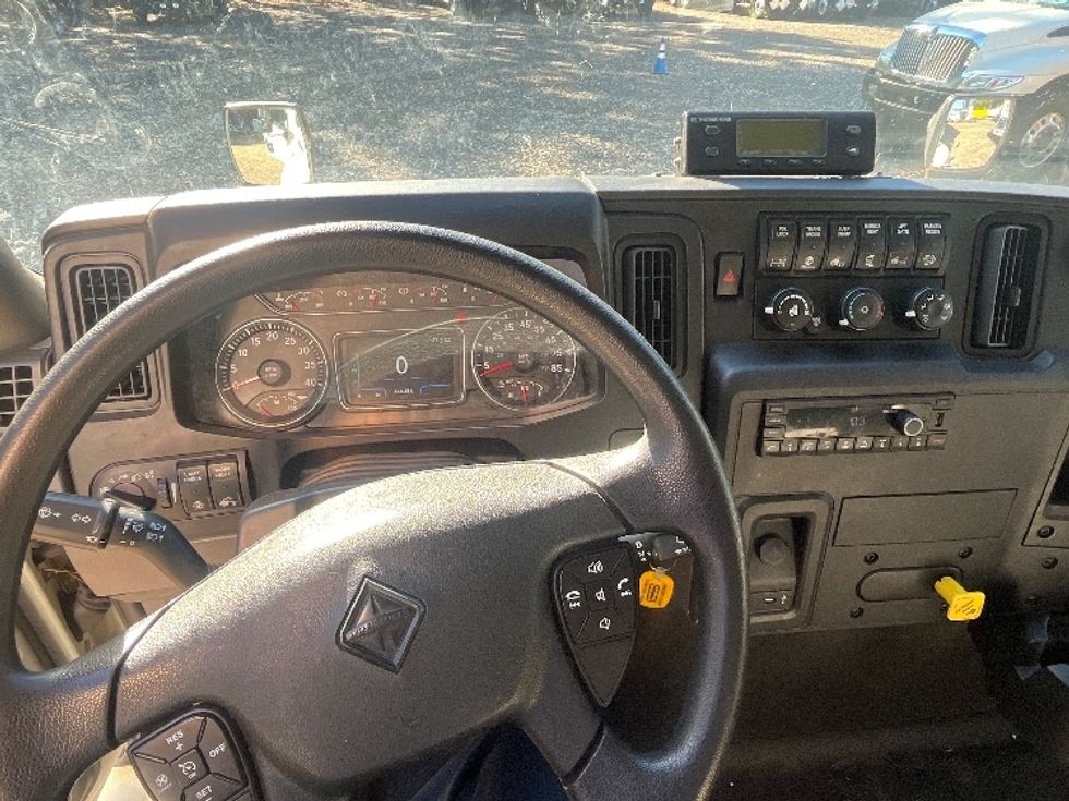 Refrigerated Truck-Light and Medium Duty Trucks-International-2022-MV607-Suwanee-GA-146,871\n\t\tmiles-$ 81,000 - Image 18