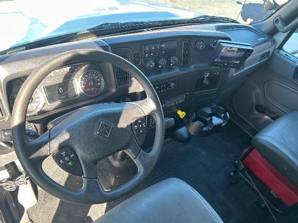 Refrigerated Truck-Light and Medium Duty Trucks-International-2022-MV607-Torrance-CA-114,357\n\t\tmiles-$ 69,000 - Image 17