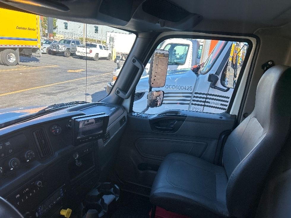 Refrigerated Truck-Light and Medium Duty Trucks-International-2022-MV607-Torrance-CA-114,357\n\t\tmiles-$ 69,000 - Image 19