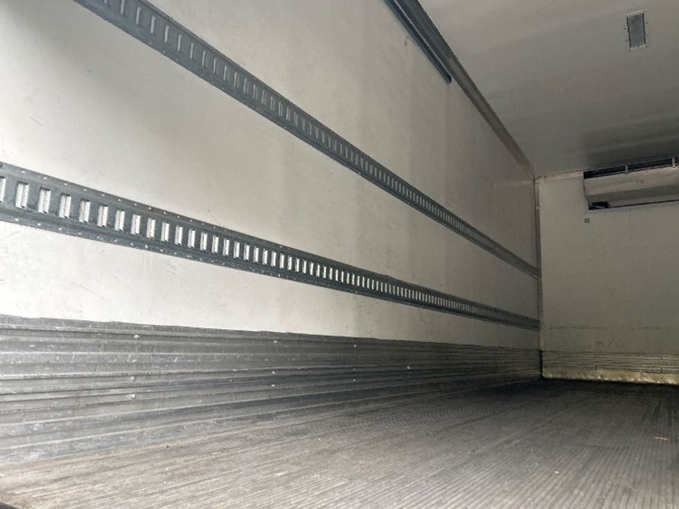 Refrigerated Truck-Light and Medium Duty Trucks-International-2022-MV607-Torrance-CA-57,877\n\t\tmiles-$ 76,750 - Image 11