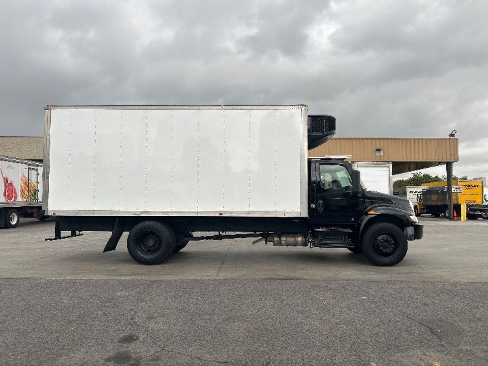 Refrigerated Truck-Light and Medium Duty Trucks-International-2022-MV607-Torrance-CA-57,877\n\t\tmiles-$ 76,750 - Image 15