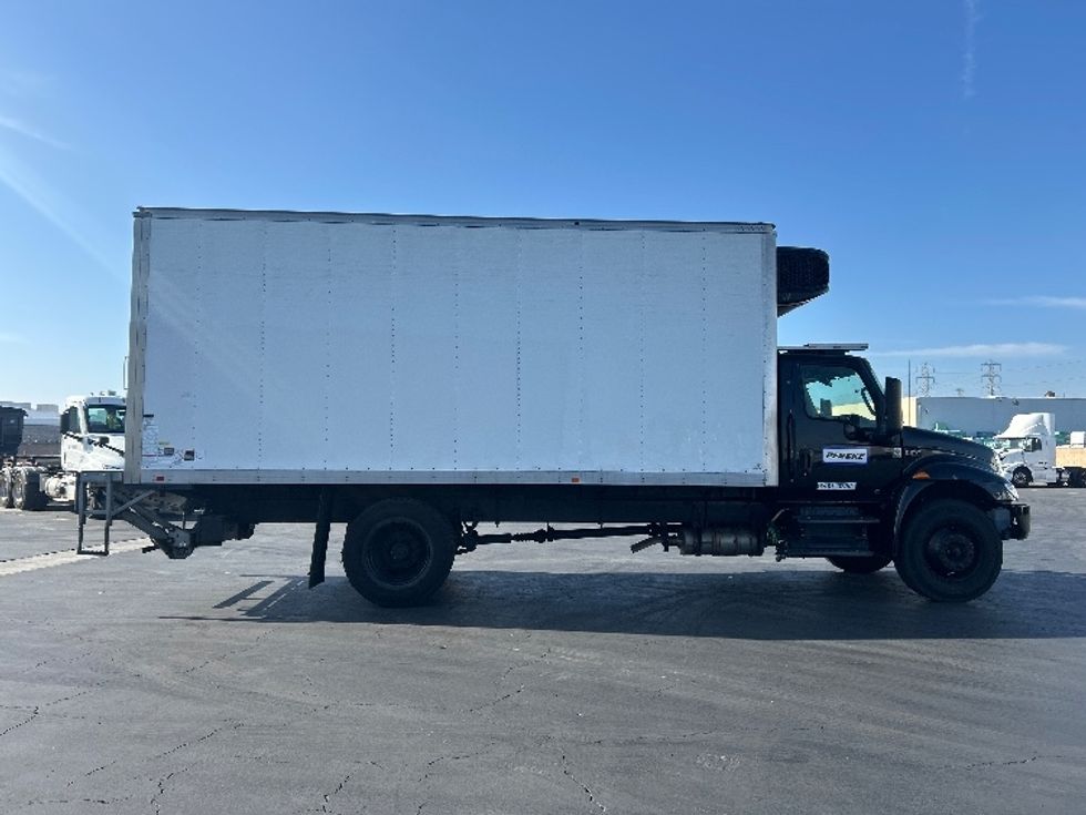 Refrigerated Truck-Light and Medium Duty Trucks-International-2022-MV607-Torrance-CA-81,652\n\t\tmiles-$ 78,000 - Image 15