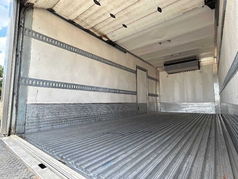 Refrigerated Truck-Light and Medium Duty Trucks-International-2022-MV607-Tuscaloosa-AL-362,585\n\t\tmiles-$ 22,250 - Image 11