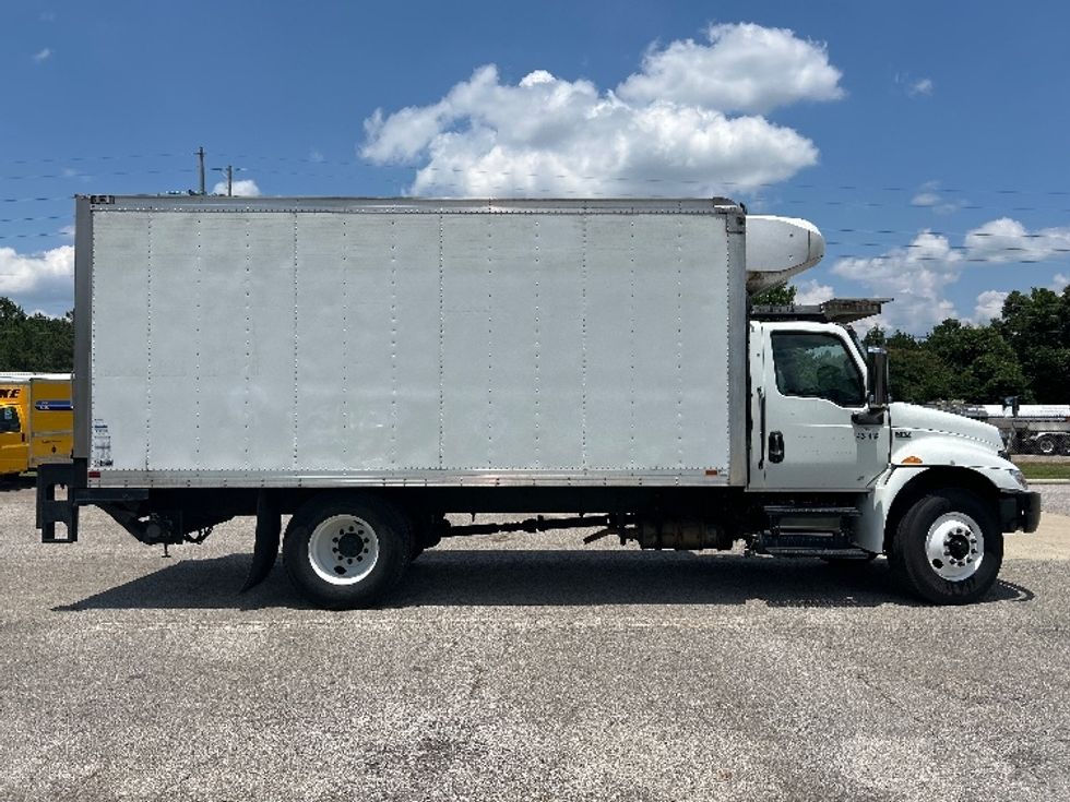 Refrigerated Truck-Light and Medium Duty Trucks-International-2022-MV607-Tuscaloosa-AL-362,585\n\t\tmiles-$ 22,250 - Image 15