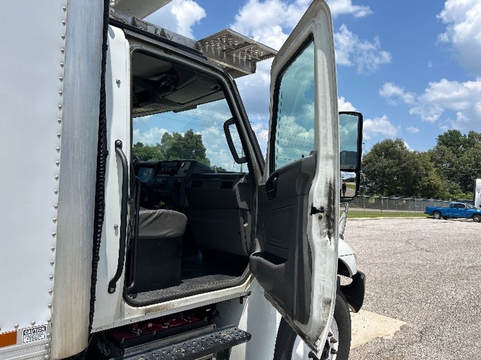 Refrigerated Truck-Light and Medium Duty Trucks-International-2022-MV607-Tuscaloosa-AL-362,585\n\t\tmiles-$ 22,250 - Image 20