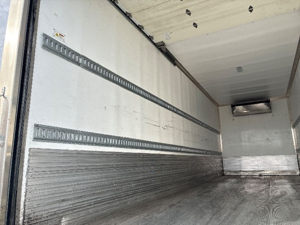 Refrigerated Truck-Light and Medium Duty Trucks-International-2022-MV607-West Sacramento-CA-33,501\n\t\tmiles-$ 76,500 - Image 10