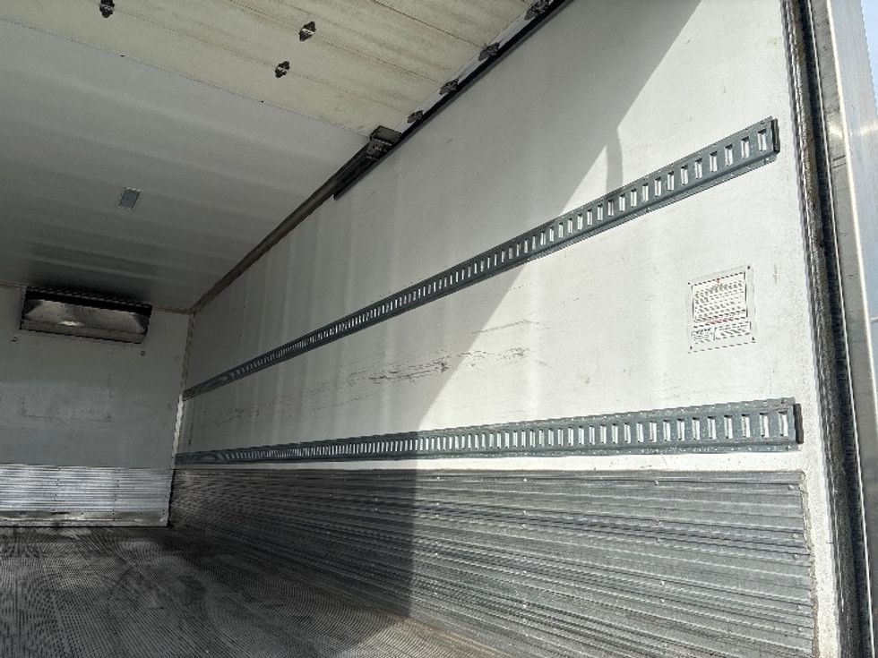 Refrigerated Truck-Light and Medium Duty Trucks-International-2022-MV607-West Sacramento-CA-33,501\n\t\tmiles-$ 76,500 - Image 11