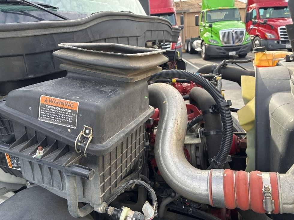 Refrigerated Truck-Light and Medium Duty Trucks-International-2022-MV607-West Sacramento-CA-33,501\n\t\tmiles-$ 76,500 - Image 22