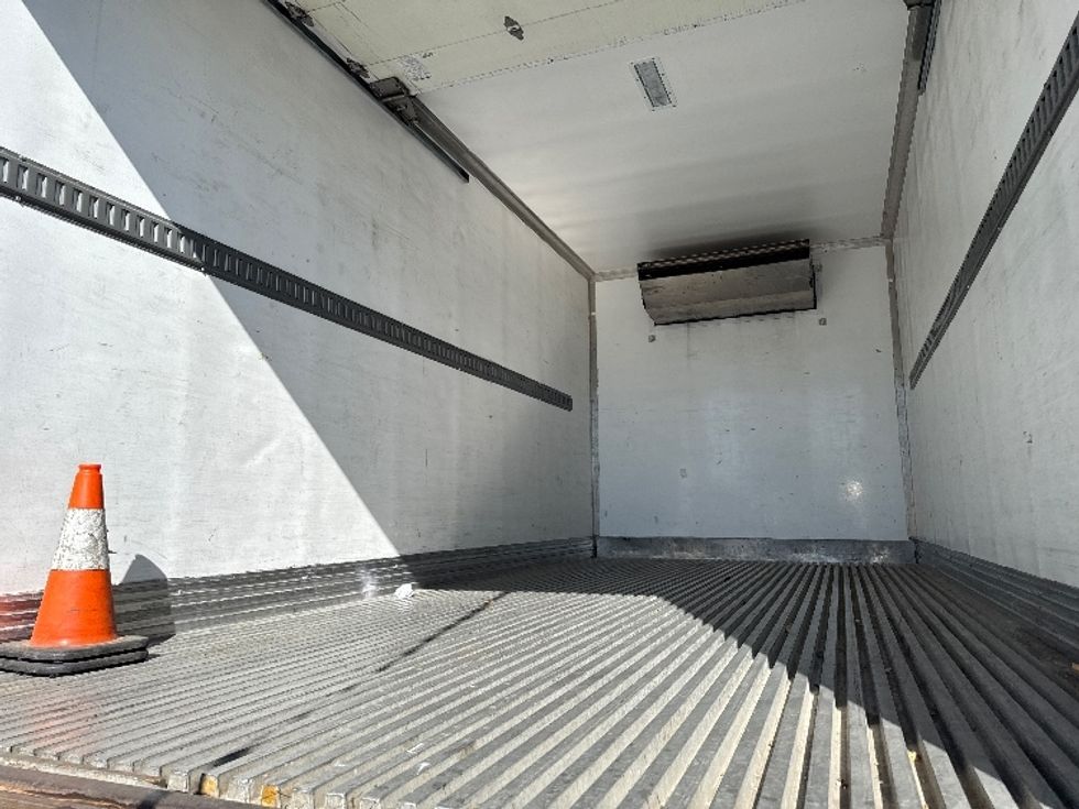 Refrigerated Truck-Light and Medium Duty Trucks-International-2022-MV607-West Sacramento-CA-65,405\n\t\tmiles-$ 75,000 - Image 11