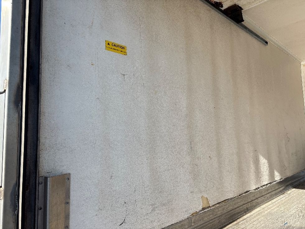 Refrigerated Truck-Light and Medium Duty Trucks-International-2022-MV607LP-Columbus-OH-455,611\n\t\tmiles-$ 26,250 - Image 11