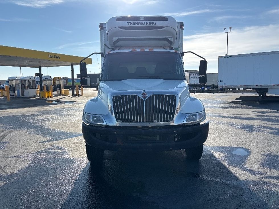 Refrigerated Truck-Light and Medium Duty Trucks-International-2022-MV607LP-Columbus-OH-455,611\n\t\tmiles-$ 26,250 - Image 2