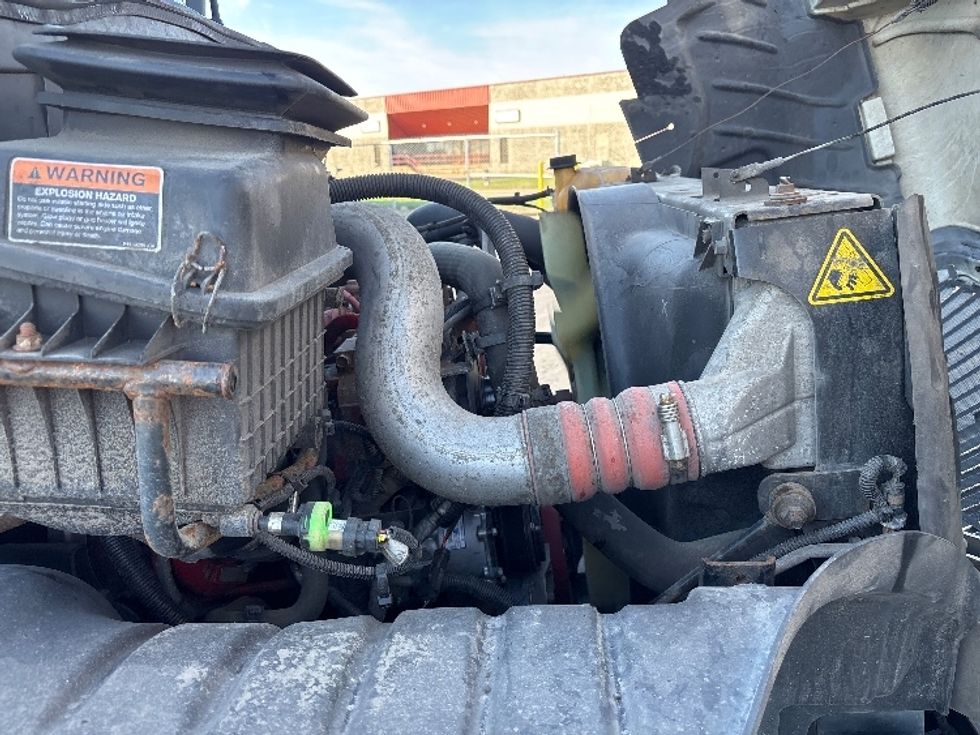 Refrigerated Truck-Light and Medium Duty Trucks-International-2022-MV607LP-Columbus-OH-455,611\n\t\tmiles-$ 26,250 - Image 23