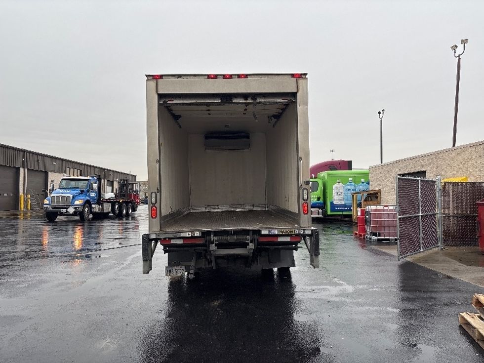 Refrigerated Truck-Light and Medium Duty Trucks-International-2022-MV607LP-Columbus-OH-455,611\n\t\tmiles-$ 26,250 - Image 8