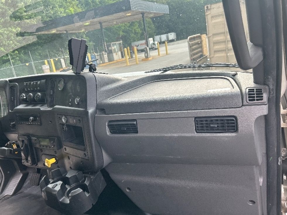 Refrigerated Truck-Light and Medium Duty Trucks-International-2023-MV607-Anderson-SC-165,294\n\t\tmiles-$ 59,250 - Image 20