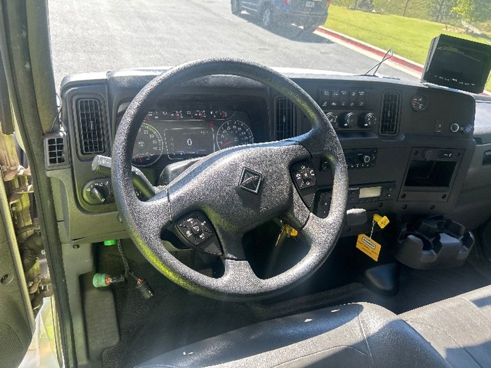 Refrigerated Truck-Light and Medium Duty Trucks-International-2023-MV607-Atlanta (Forest Park)-GA-190,586\n\t\tmiles-$ 57,000 - Image 17