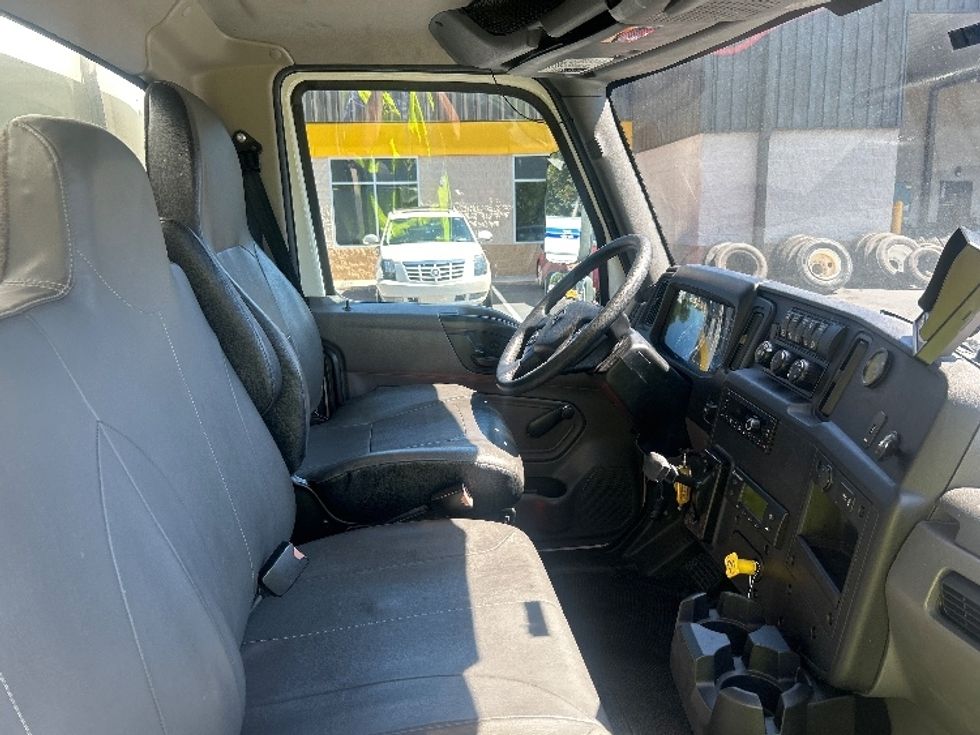 Refrigerated Truck-Light and Medium Duty Trucks-International-2023-MV607-Atlanta (Forest Park)-GA-190,586\n\t\tmiles-$ 57,000 - Image 21