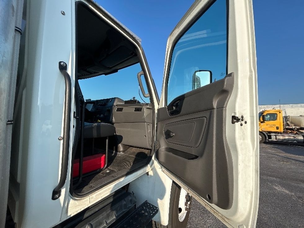 Refrigerated Truck-Light and Medium Duty Trucks-International-2023-MV607-Hammond-LA-29,235\n\t\tmiles-$ 104,000 - Image 18
