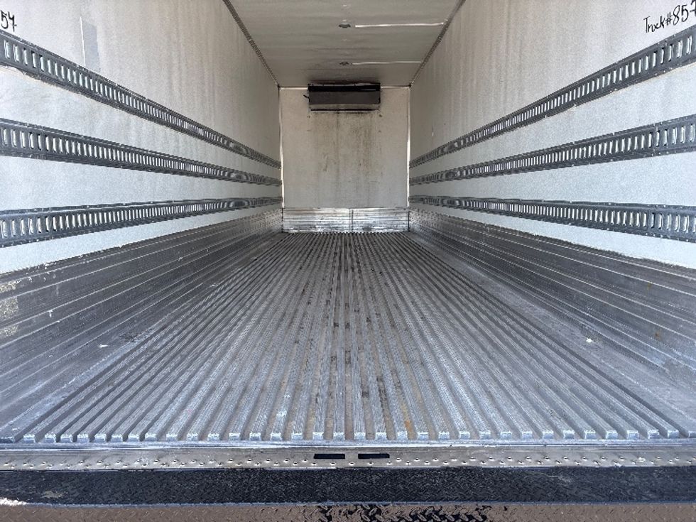 Refrigerated Truck-Light and Medium Duty Trucks-International-2023-MV607-Harrisonburg-VA-174,953\n\t\tmiles-$ 58,750 - Image 9