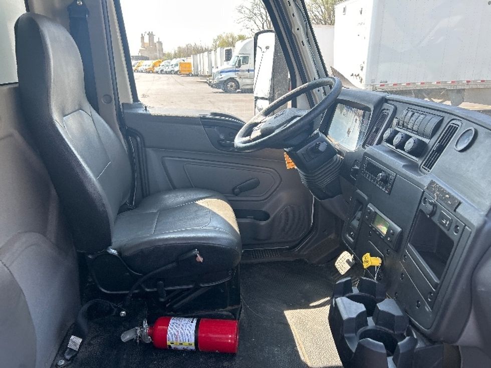 Refrigerated Truck-Light and Medium Duty Trucks-International-2023-MV607-Indianapolis-IN-101,141\n\t\tmiles-$ 71,500 - Image 19