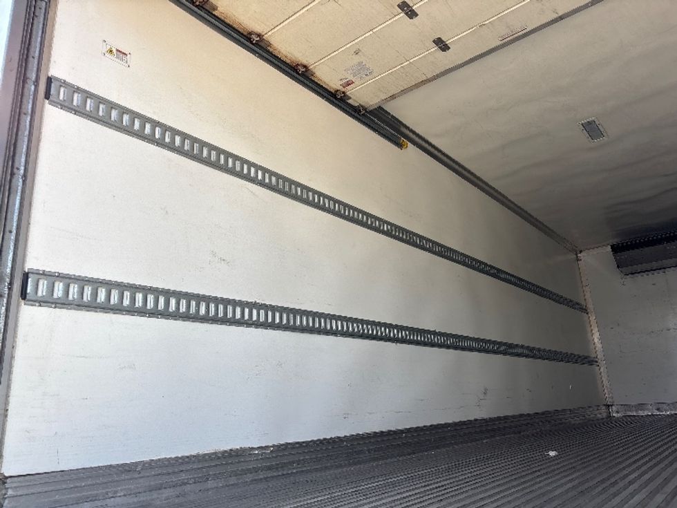 Refrigerated Truck-Light and Medium Duty Trucks-International-2023-MV607-Indianapolis-IN-261,031\n\t\tmiles-$ 48,750 - Image 11