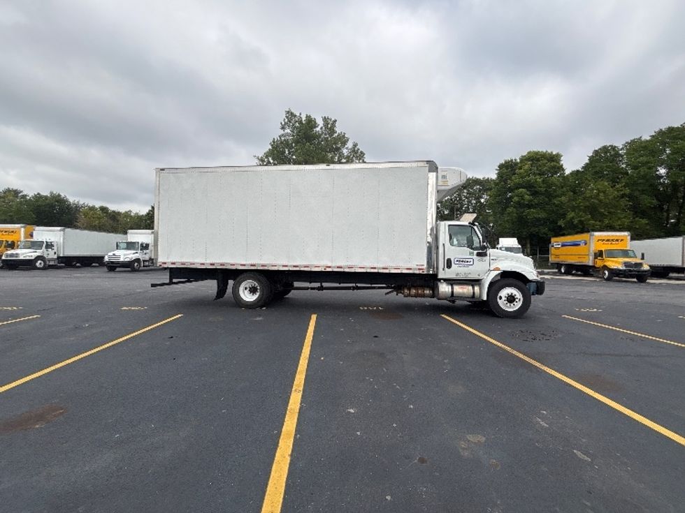 Refrigerated Truck-Light and Medium Duty Trucks-International-2023-MV607-Indianapolis-IN-267,500\n\t\tmiles-$ 40,250 - Image 14
