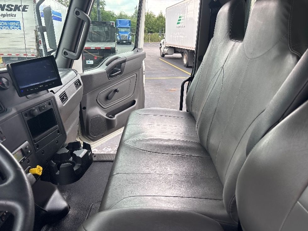 Refrigerated Truck-Light and Medium Duty Trucks-International-2023-MV607-Indianapolis-IN-267,500\n\t\tmiles-$ 40,250 - Image 18