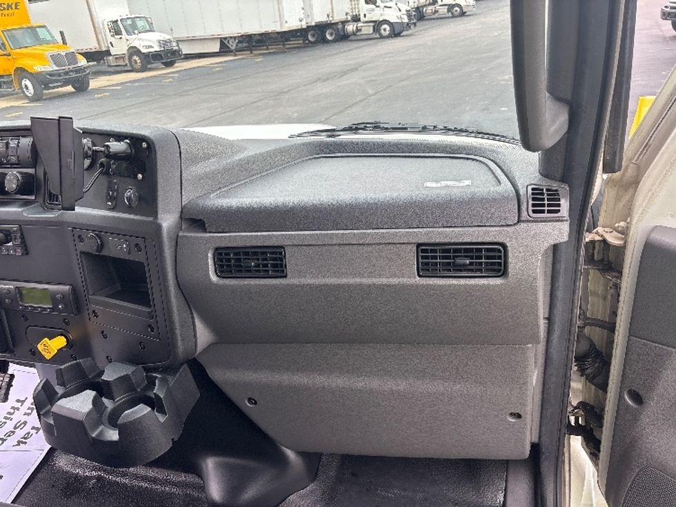 Refrigerated Truck-Light and Medium Duty Trucks-International-2023-MV607-Indianapolis-IN-267,500\n\t\tmiles-$ 40,250 - Image 20