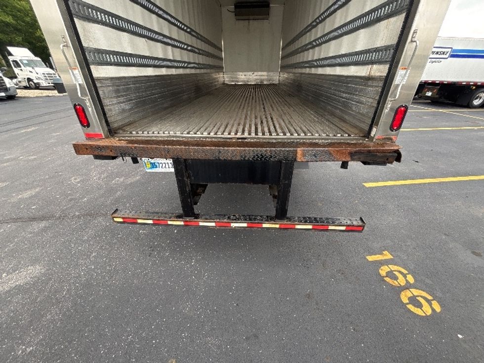 Refrigerated Truck-Light and Medium Duty Trucks-International-2023-MV607-Indianapolis-IN-267,500\n\t\tmiles-$ 40,250 - Image 9
