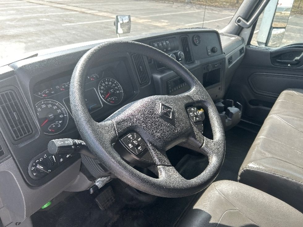 Refrigerated Truck-Light and Medium Duty Trucks-International-2023-MV607-Nashville (Mount Juliet)-TN-314,443\n\t\tmiles-$ 35,250 - Image 17