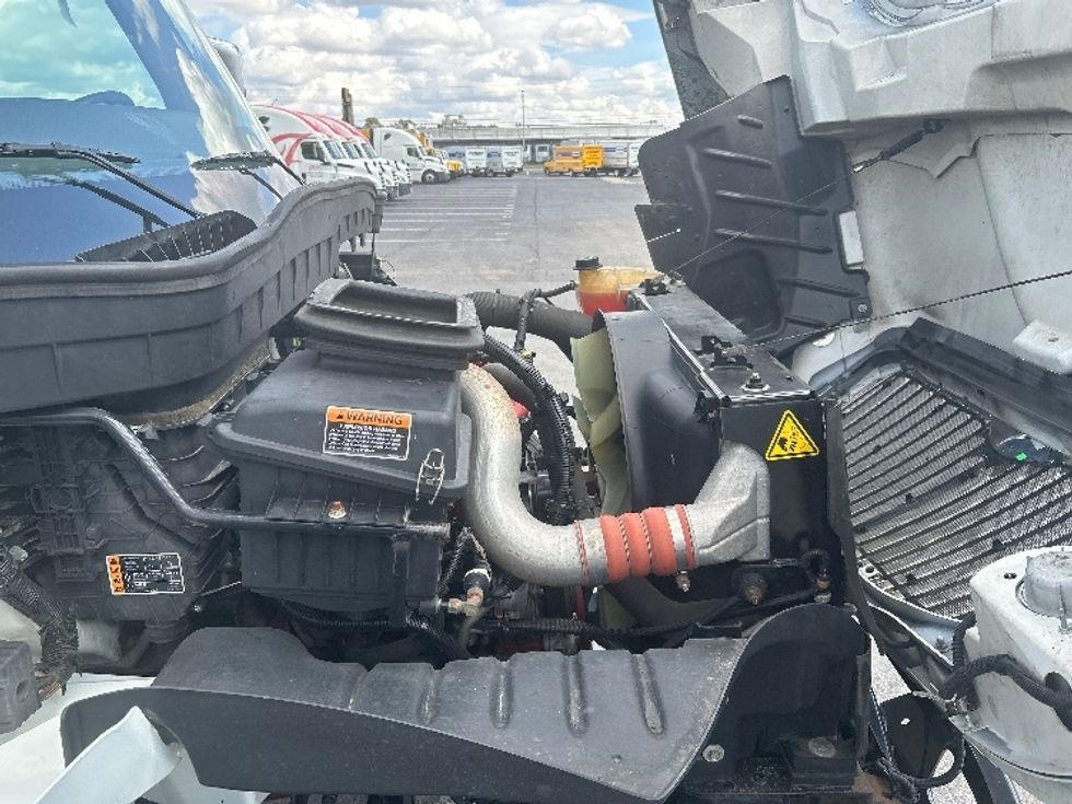 Refrigerated Truck-Light and Medium Duty Trucks-International-2023-MV607-Nashville (Mount Juliet)-TN-314,443\n\t\tmiles-$ 35,250 - Image 23
