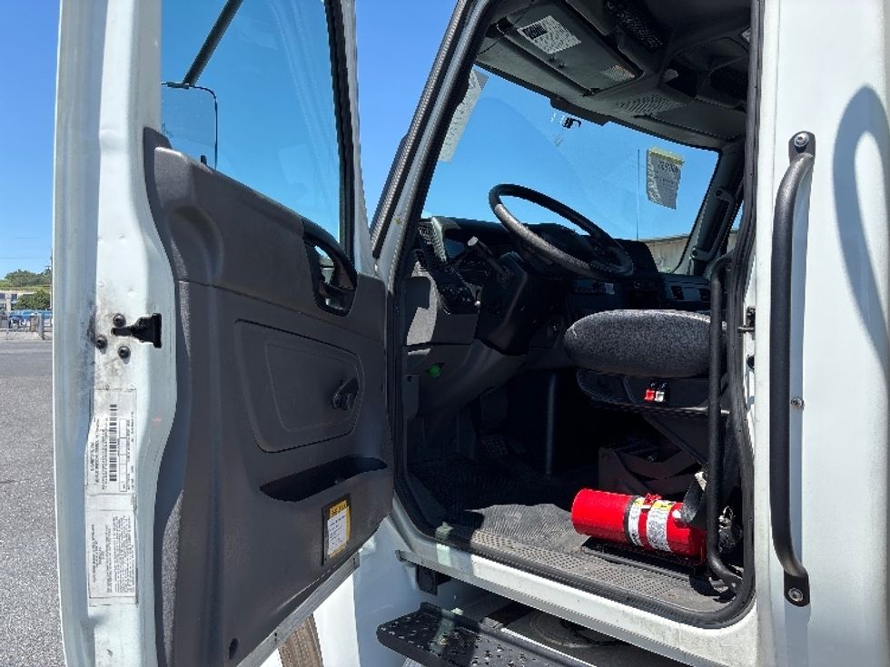 Refrigerated Truck-Light and Medium Duty Trucks-International-2023-MV607-Prince George-VA-254,782\n\t\tmiles-$ 45,000 - Image 16