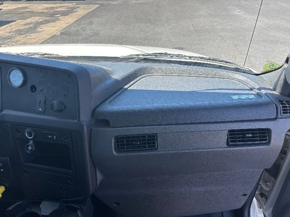 Refrigerated Truck-Light and Medium Duty Trucks-International-2023-MV607-Prince George-VA-254,782\n\t\tmiles-$ 45,000 - Image 21