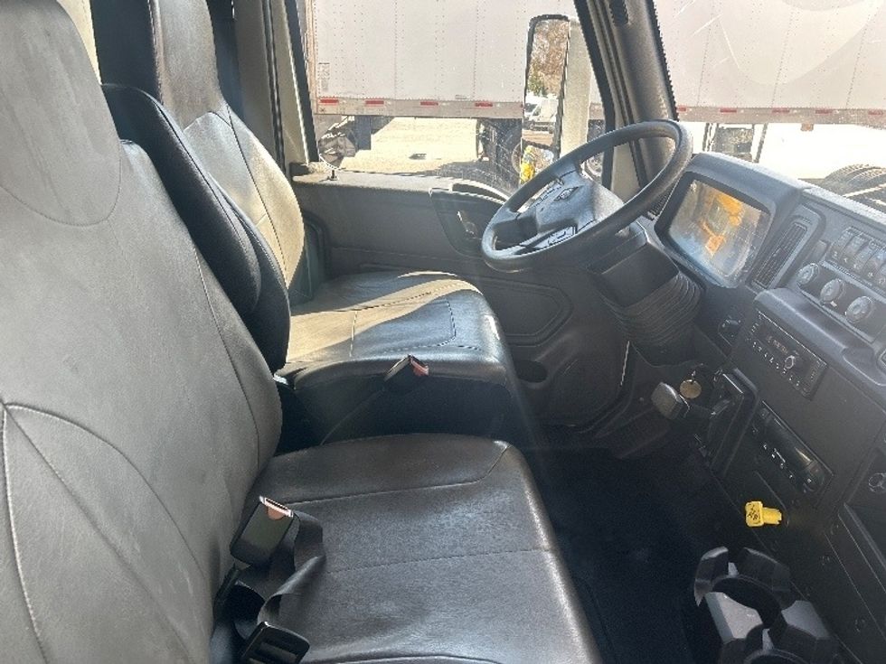Refrigerated Truck-Light and Medium Duty Trucks-International-2023-MV607-Prince George-VA-296,215\n\t\tmiles-$ 40,250 - Image 21