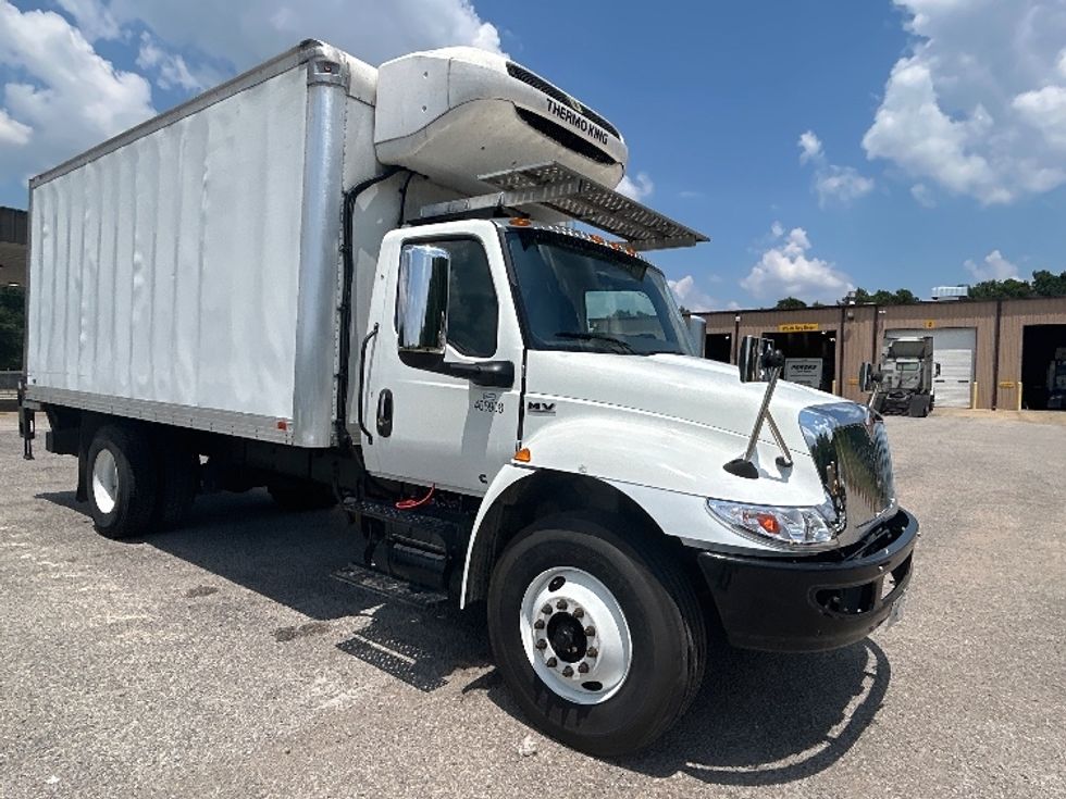 Refrigerated Truck-Light and Medium Duty Trucks-International-2023-MV607-Tuscaloosa-AL-329,563\n\t\tmiles-$ 35,250 - Image 1