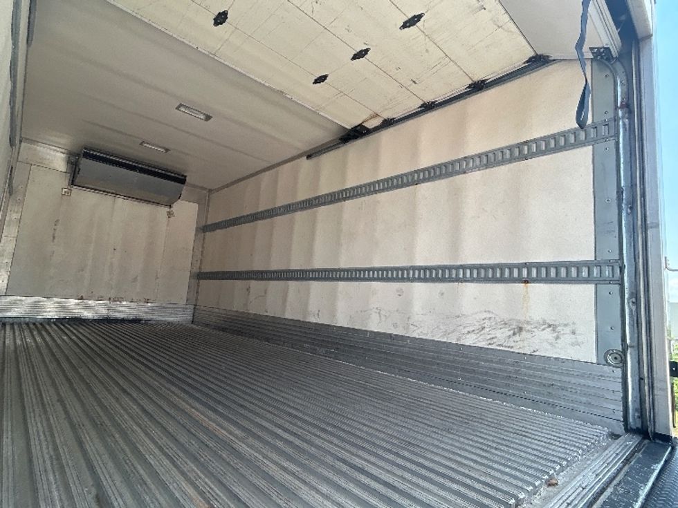 Refrigerated Truck-Light and Medium Duty Trucks-International-2023-MV607-Tuscaloosa-AL-329,563\n\t\tmiles-$ 35,250 - Image 12