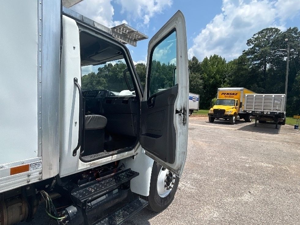 Refrigerated Truck-Light and Medium Duty Trucks-International-2023-MV607-Tuscaloosa-AL-329,563\n\t\tmiles-$ 35,250 - Image 20
