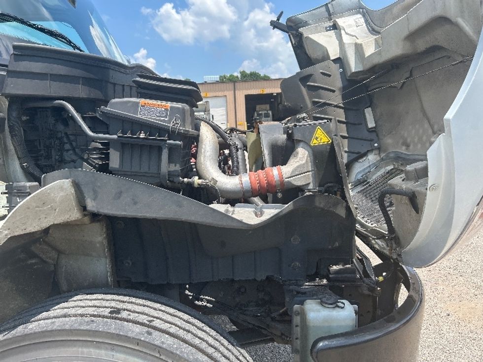 Refrigerated Truck-Light and Medium Duty Trucks-International-2023-MV607-Tuscaloosa-AL-329,563\n\t\tmiles-$ 35,250 - Image 23