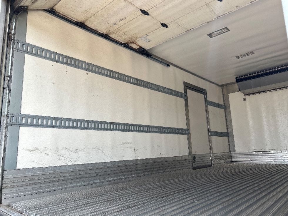 Refrigerated Truck-Light and Medium Duty Trucks-International-2023-MV607-Tuscaloosa-AL-353,018\n\t\tmiles-$ 32,250 - Image 11