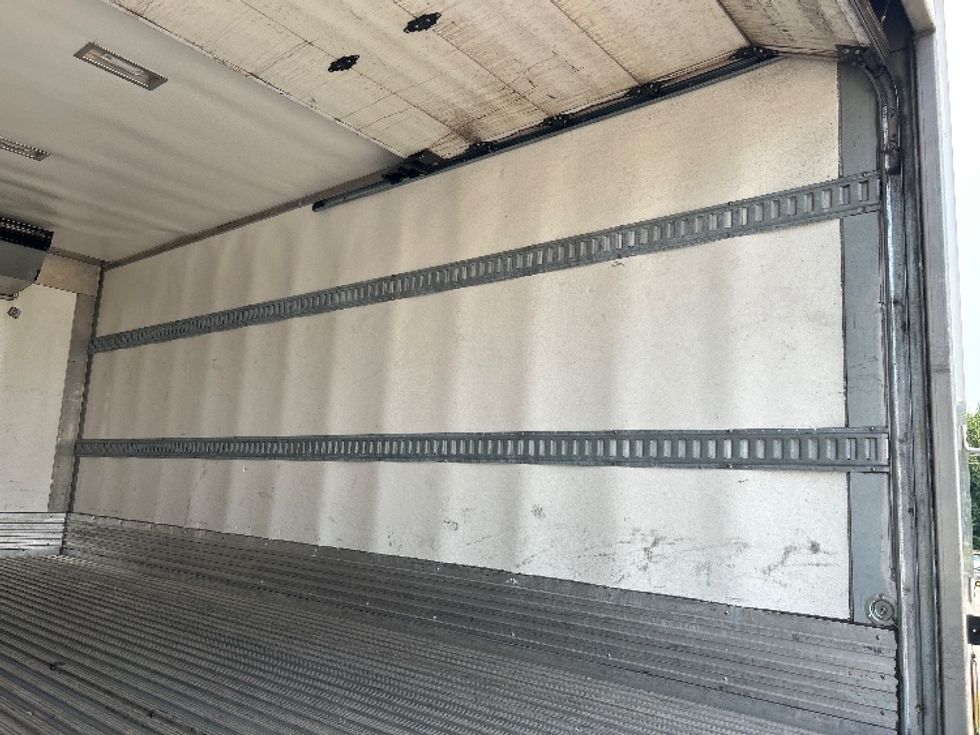 Refrigerated Truck-Light and Medium Duty Trucks-International-2023-MV607-Tuscaloosa-AL-353,018\n\t\tmiles-$ 32,250 - Image 12
