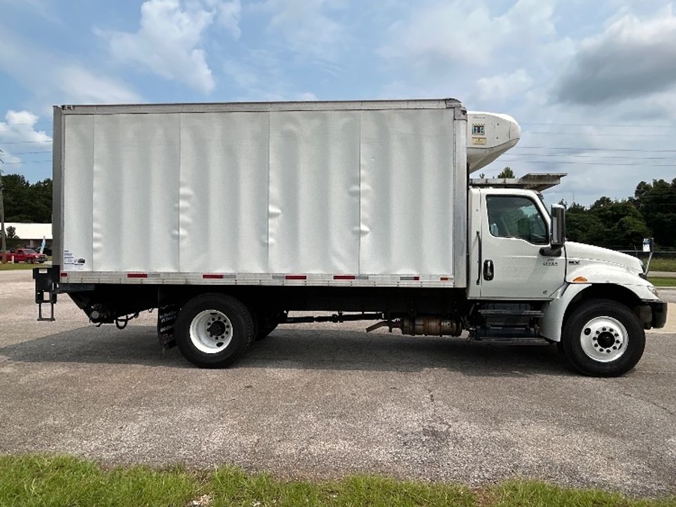 Refrigerated Truck-Light and Medium Duty Trucks-International-2023-MV607-Tuscaloosa-AL-353,018\n\t\tmiles-$ 32,250 - Image 15