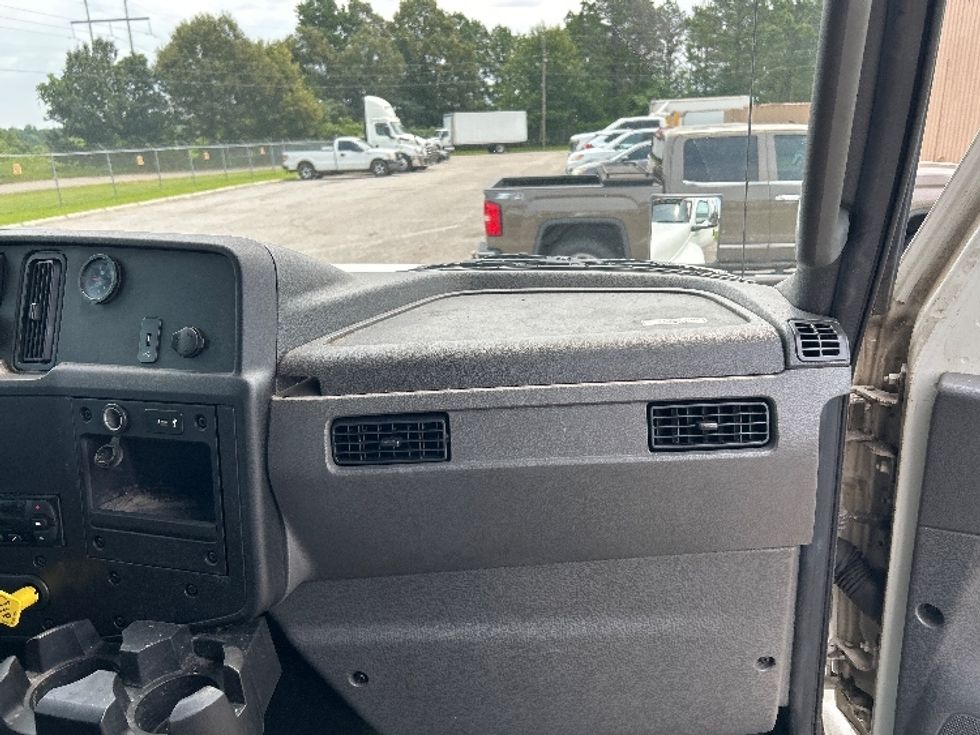 Refrigerated Truck-Light and Medium Duty Trucks-International-2023-MV607-Tuscaloosa-AL-353,018\n\t\tmiles-$ 32,250 - Image 21