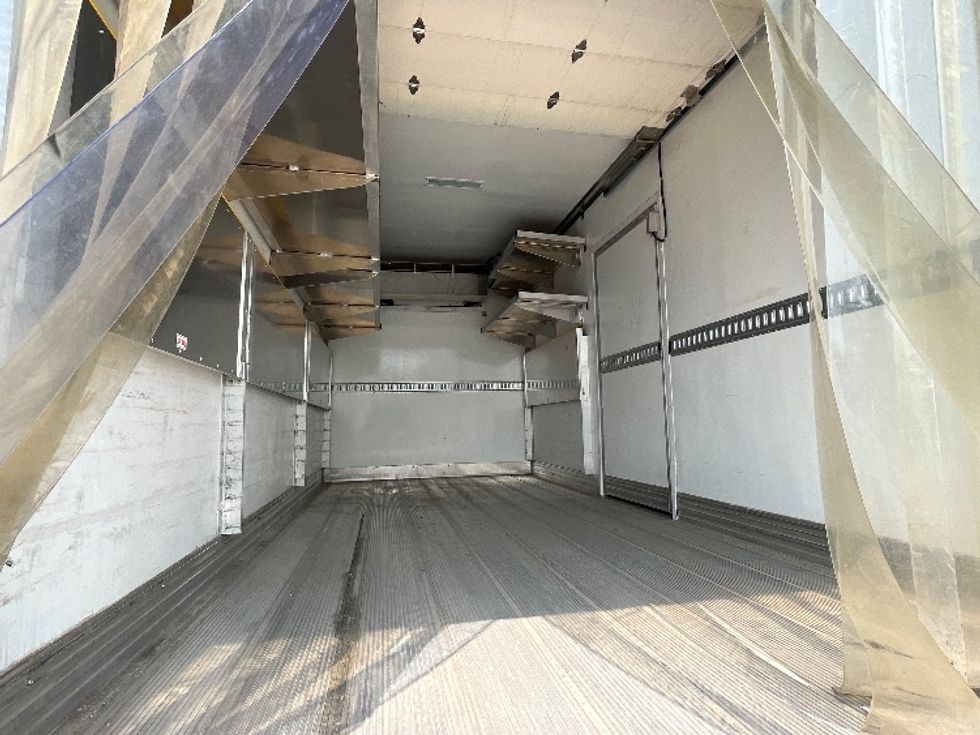Refrigerated Truck-Light and Medium Duty Trucks-International-2023-MV607N-Albuquerque-NM-71,300\n\t\tmiles-$ 78,500 - Image 8