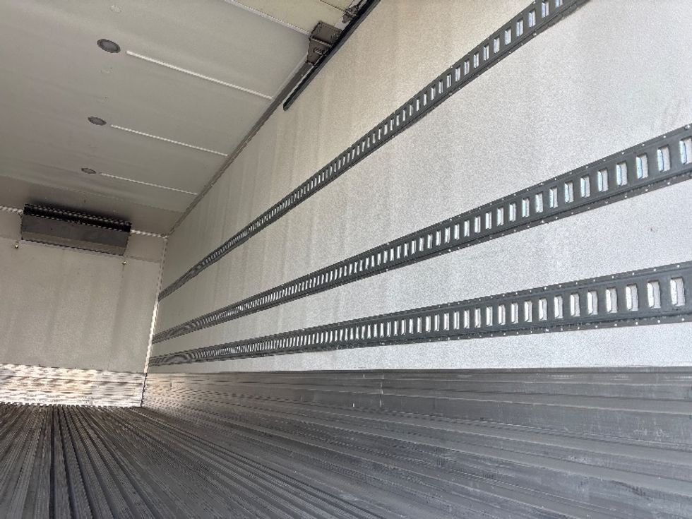 Refrigerated Truck-Light and Medium Duty Trucks-International-2023-MV607N-Everett-WA-112,958\n\t\tmiles-$ 79,500 - Image 12