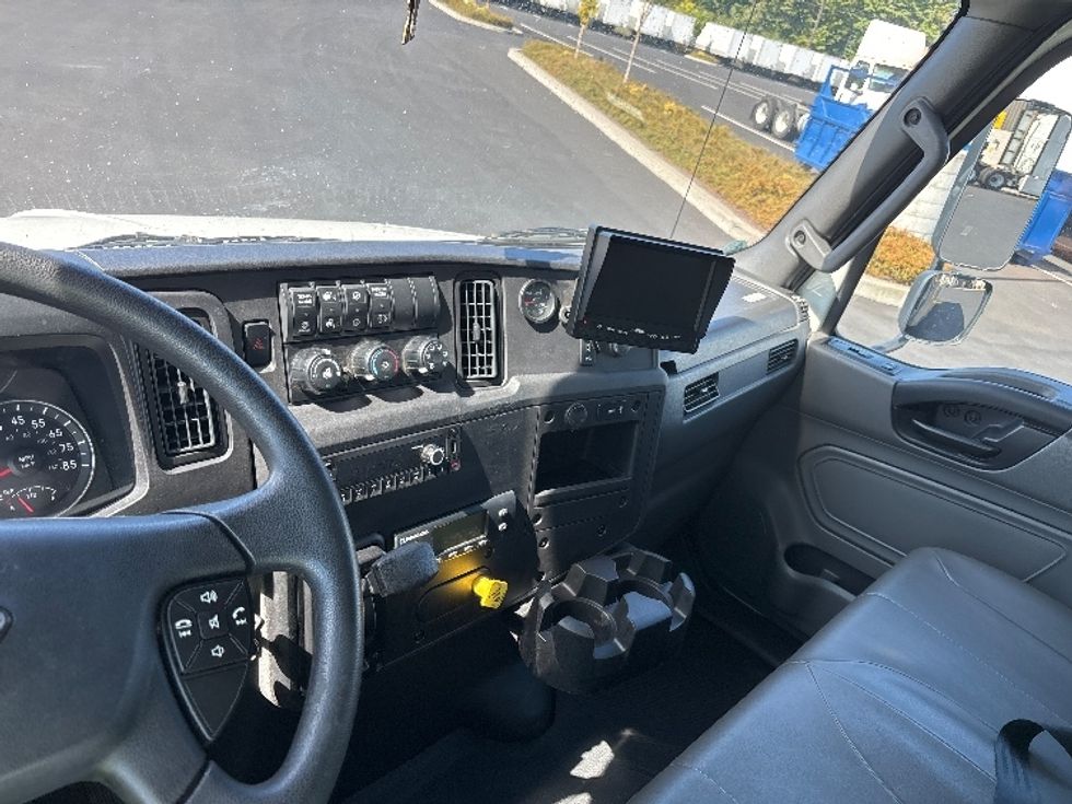 Refrigerated Truck-Light and Medium Duty Trucks-International-2023-MV607N-Everett-WA-112,958\n\t\tmiles-$ 79,500 - Image 17