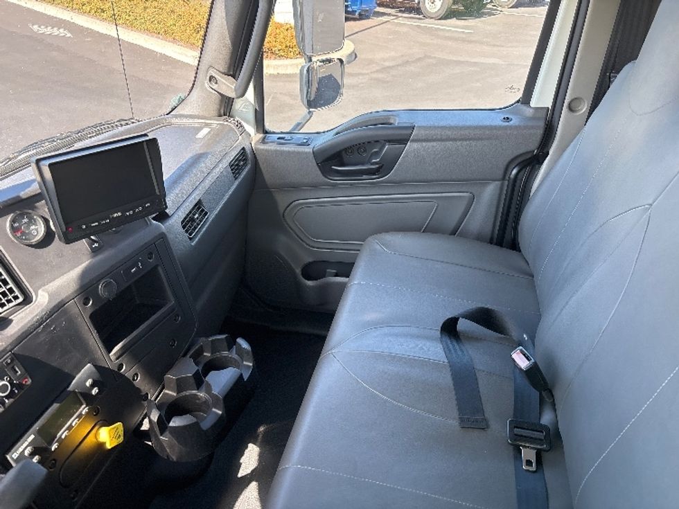 Refrigerated Truck-Light and Medium Duty Trucks-International-2023-MV607N-Everett-WA-112,958\n\t\tmiles-$ 79,500 - Image 19