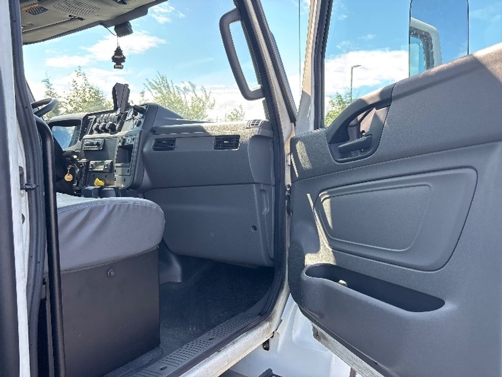 Refrigerated Truck-Light and Medium Duty Trucks-International-2023-MV607N-Everett-WA-112,958\n\t\tmiles-$ 79,500 - Image 20