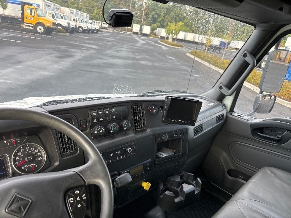 Refrigerated Truck-Light and Medium Duty Trucks-International-2023-MV607N-Everett-WA-143,535\n\t\tmiles-$ 77,500 - Image 17