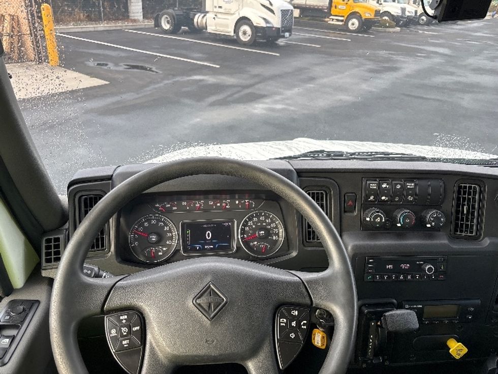 Refrigerated Truck-Light and Medium Duty Trucks-International-2023-MV607N-Everett-WA-143,535\n\t\tmiles-$ 77,500 - Image 18