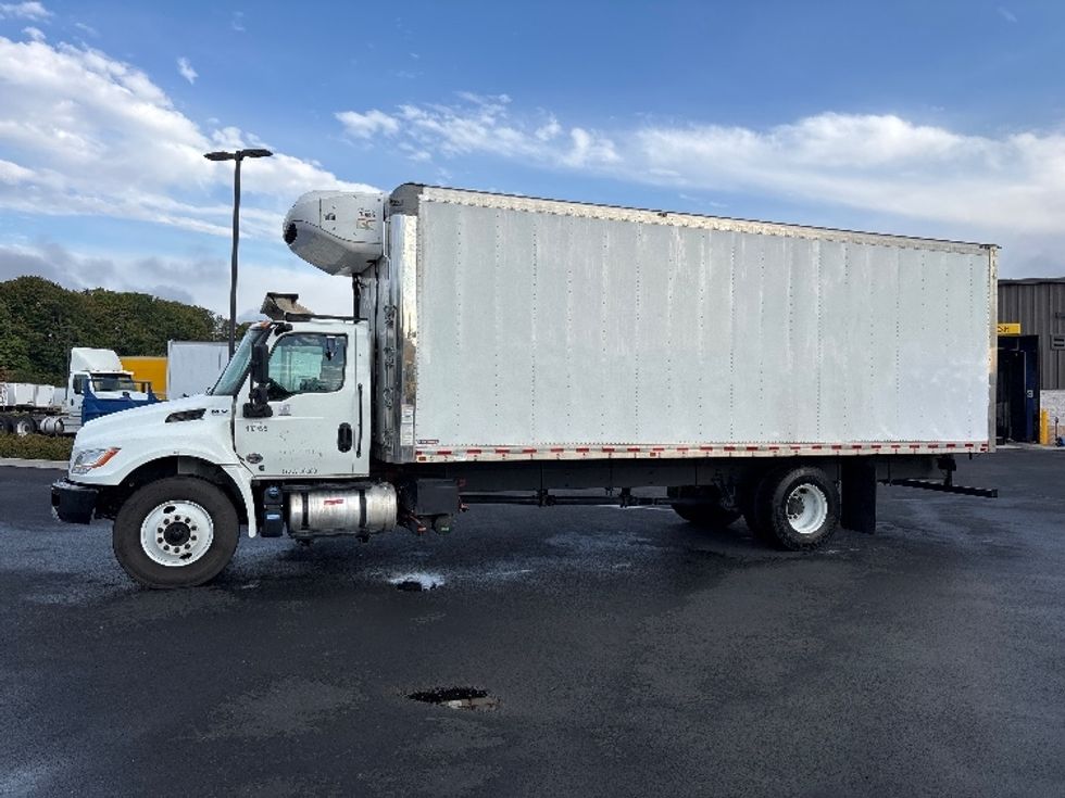 Refrigerated Truck-Light and Medium Duty Trucks-International-2023-MV607N-Everett-WA-143,535\n\t\tmiles-$ 77,500 - Image 4